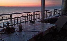 Room MOUNTAIN front beach - HABITACION en piso de playa !